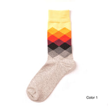 Load image into Gallery viewer, Colorful Argyle  Men Socks - 6 Color Available
