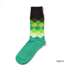Load image into Gallery viewer, Colorful Argyle  Men Socks - 6 Color Available