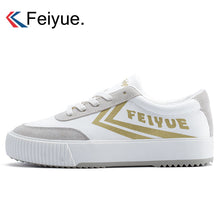 Load image into Gallery viewer, Classic Low-top Canvas Sneaker